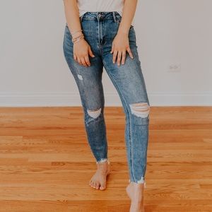 Vervet high rise jeans size 28